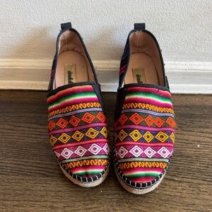 Inkkas Colorful Embroidered Women's Slip-On Shoes